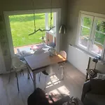 Rote Haus Hinterm Deich Nyaraló