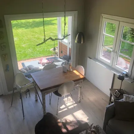 Rote Haus Hinterm Deich Prázdninový dům