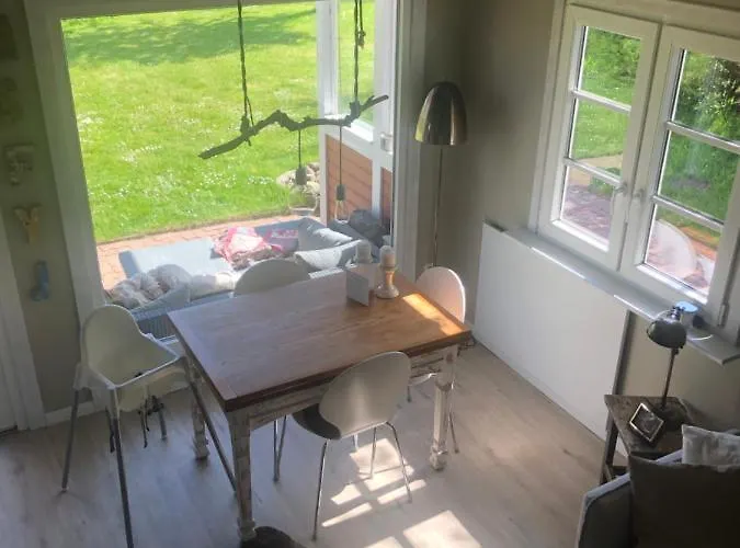Rote Haus Hinterm Deich Prázdninový dům